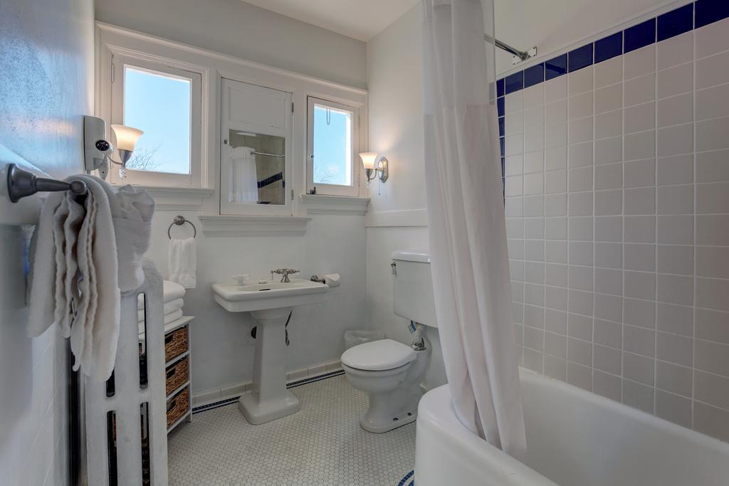 Nantucket Inn - Anacortes Buitenkant foto